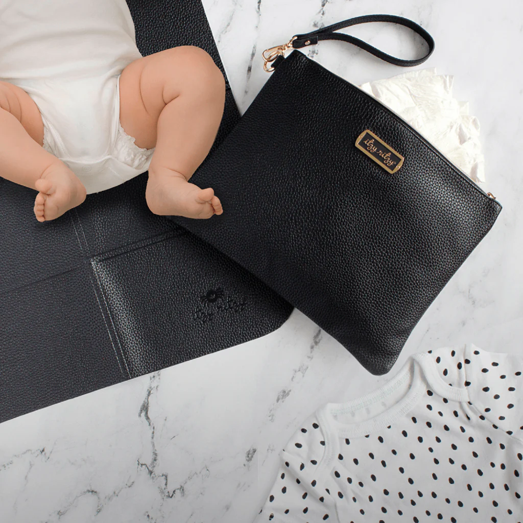 Boss Changing Clutch™ With Portable Changing Pad - Image 9