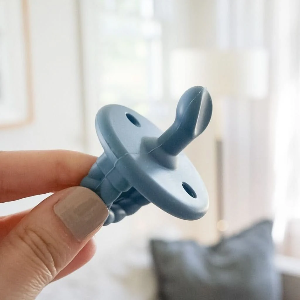 Itzy Paci™ Orthodontic Silicone Pacifier 0-6M - Image 7