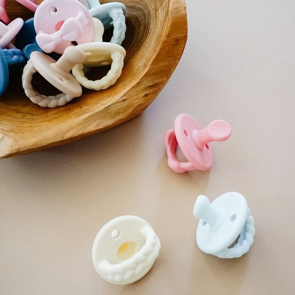 Itzy Paci™ Orthodontic Silicone Pacifier 6-18M - Image 31