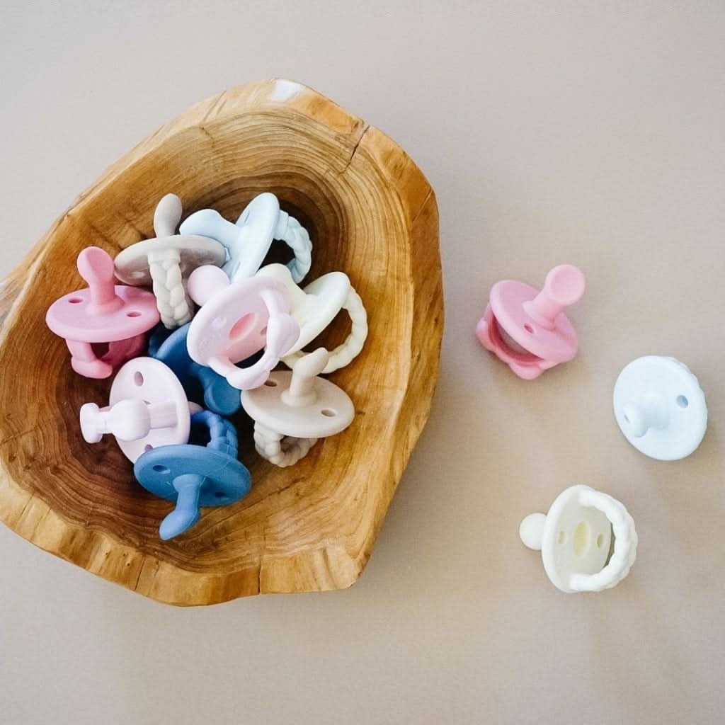 Itzy Paci™ Orthodontic Silicone Pacifier 6-18M - Image 32
